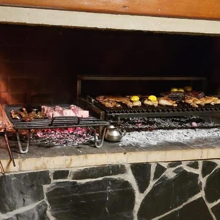 Hotel Caleta Olivia Hueso Per Kültér fotó