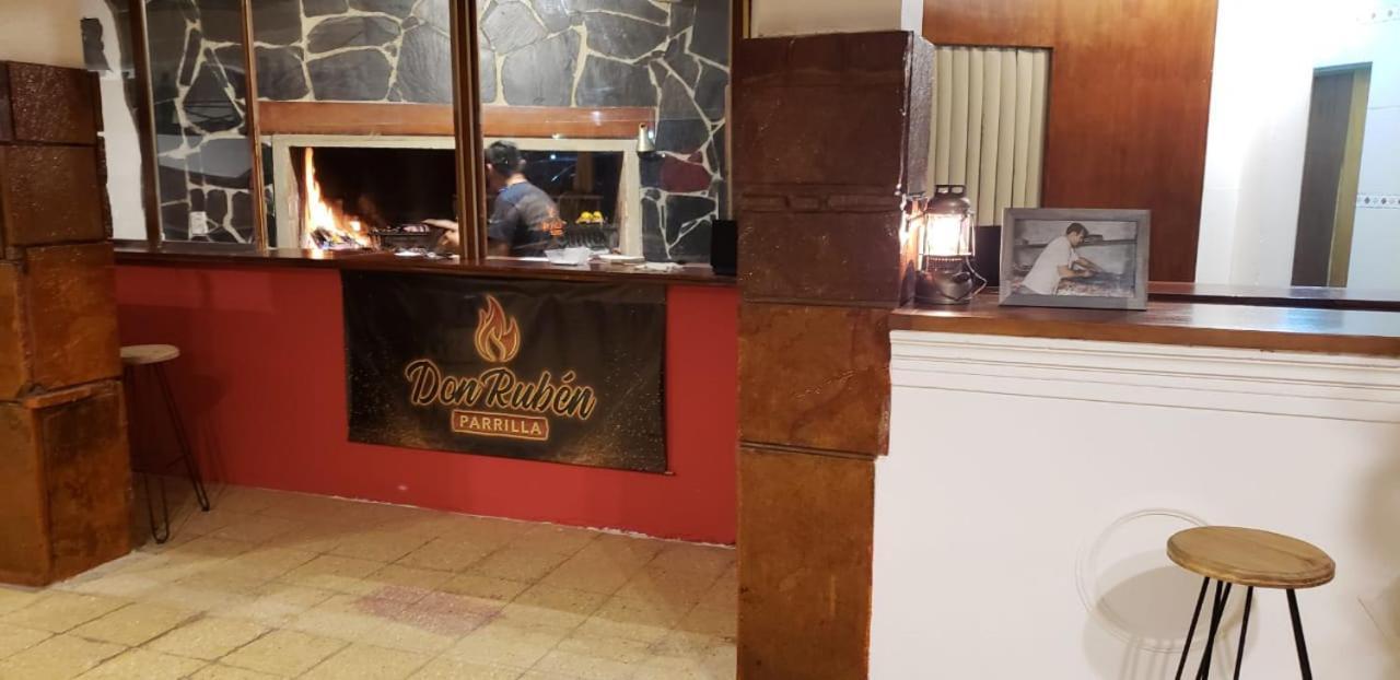 Hotel Caleta Olivia Hueso Per Kültér fotó